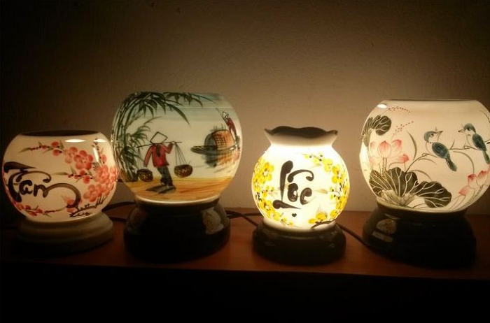 Những mẫu đèn xông tinh dầu Bát Tràng tại BatTrang Family