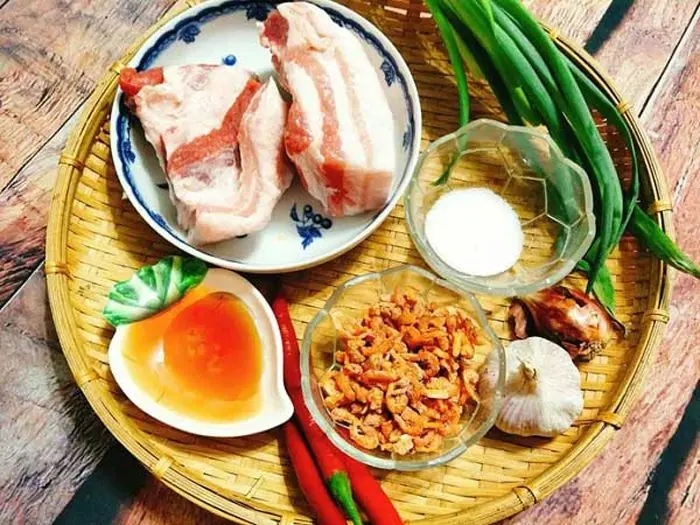 Cách làm kho quẹt đậm đà cho bữa cơm gia đình Việt