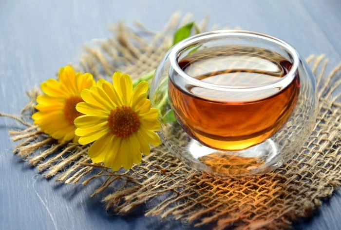 Sáng tạo thức uống độc đáo nhờ kể hợp giữa hoa cúc và mật ong