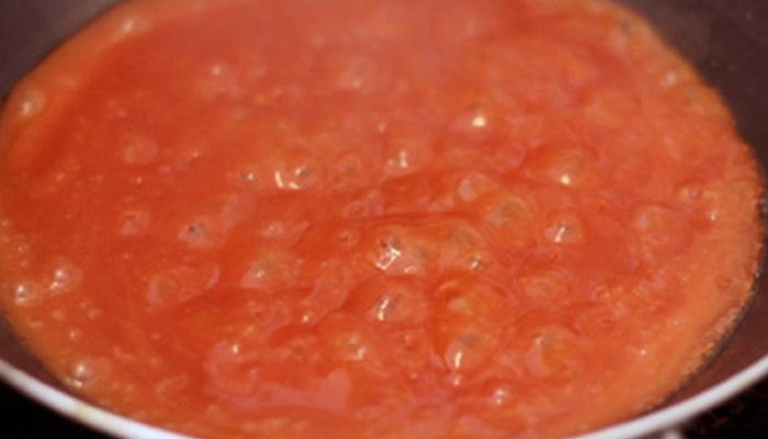 Nấu sốt cà chua